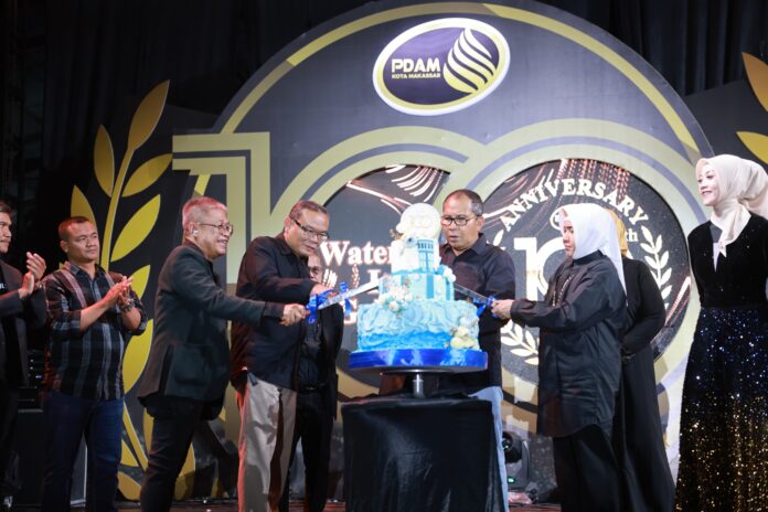 7dabae51-d978-452c-afc0-816cfe829bcd