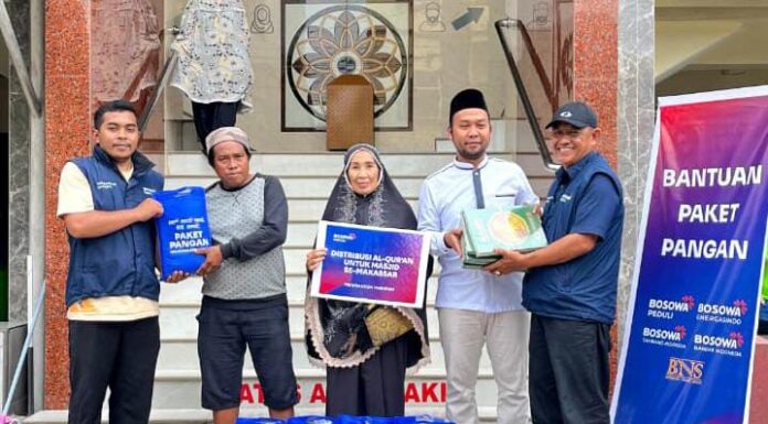 Bosowa Peduli, Lanjutkan Program “Paket Pangan Penjaga Syiar Islam”