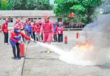 Pertamina Patra Niaga Sulawesi Perkuat Ketangguhan Masyarakat melalui “Refreshment Drill Kampung Safety”